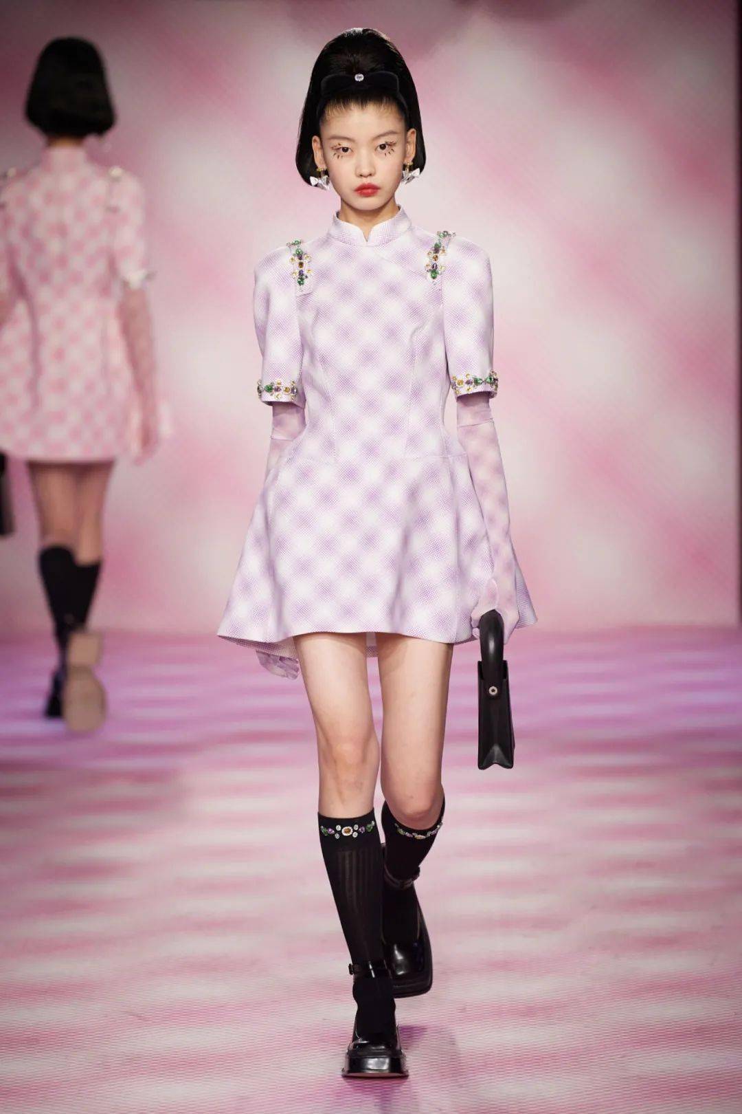 有这些国货品牌你还怕没衣服穿