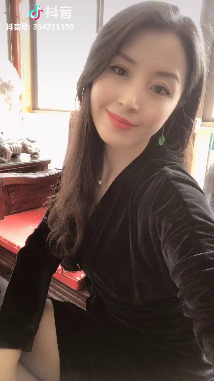 都说喜欢80后的小姐姐70后的大婶有喜欢的吗