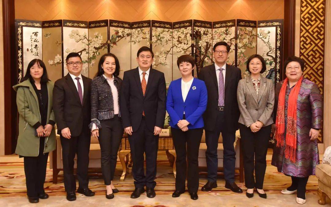 张宝娟会见泰王国驻华大使阿塔育习萨目一行