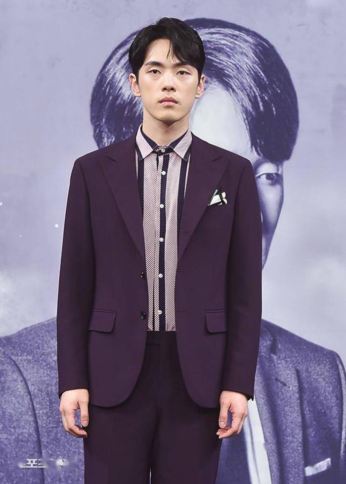 星闻金正贤粉丝愤怒如果对演员造成伤害我们不会坐视不管