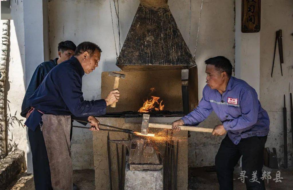 郏县茨芭镇书记收礼图片