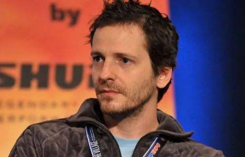 dr luke 提名"年度最佳制作人"