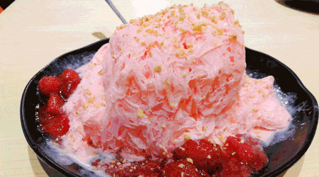 8元就能吃到人气爆棚的绵绵冰,好不好吃你说了算!_草莓