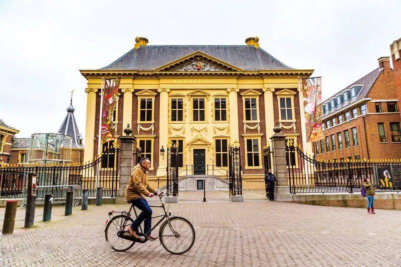 行在博物馆 18 一位少女 一座城市 让荷兰这家袖珍美术馆火了 维米尔