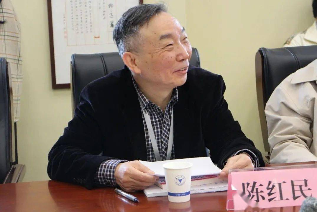 作为台湾问题研究和蒋介石研究专家,陈红民教授介绍了浙江大学蒋介石