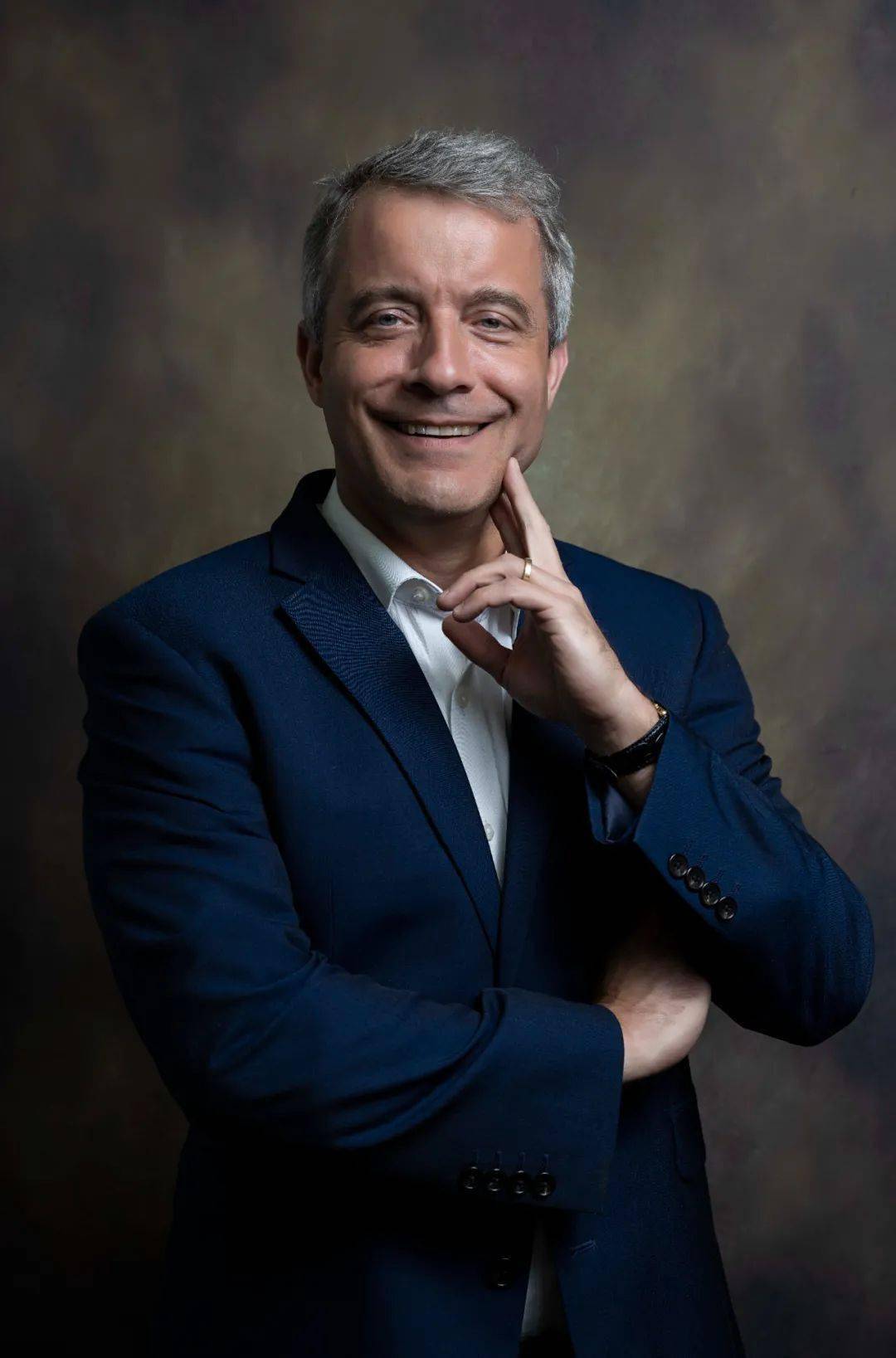 高晓松讲加州一年gdp_高晓松自曝年轻时像吴亦凡,吴亦凡回应高晓松,让人大跌眼镜(2)