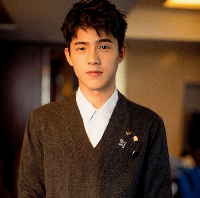 怎样才能做演员 b95589e6c2db48b190b452df54743165.png