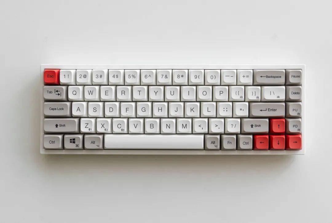 雷神kc3068只有68键的小尺寸键盘详细评测