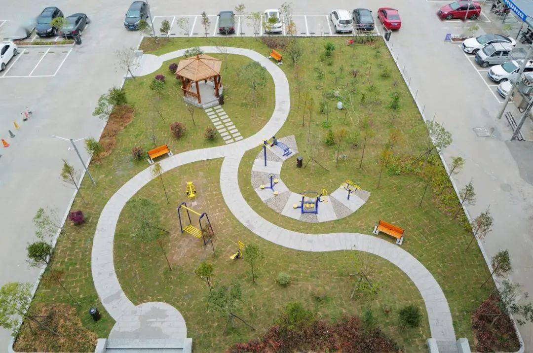 口袋公园来了见缝插绿点缀城市风景线