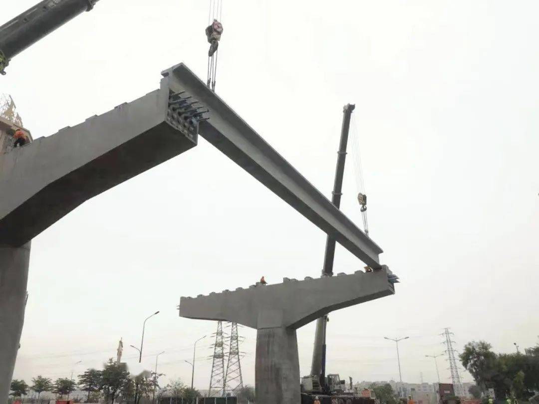 工字梁架设作为该项目施工组织的关键环节,古镇城管住建农业局,镇开发