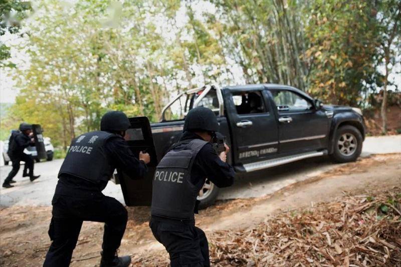 铁血斗志护国门——西双版纳边境管理支队边境特战小分队