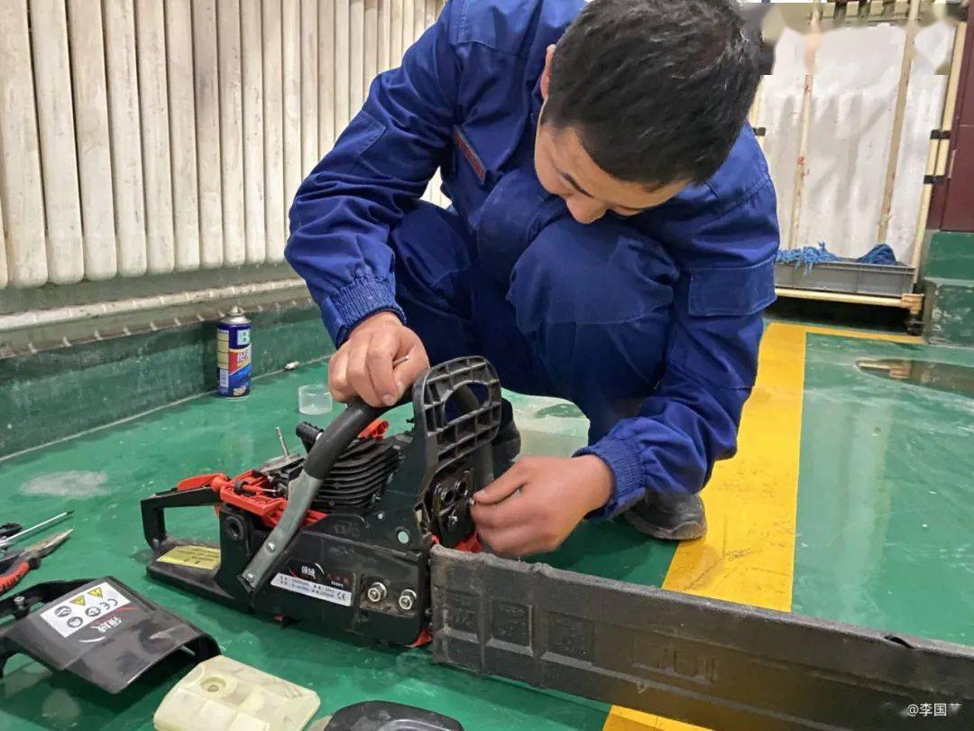 学党史见实效一台机动链锯的复活史