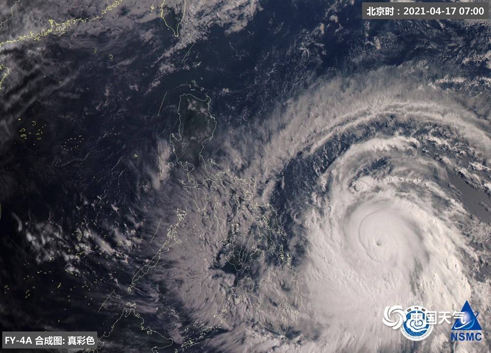 卫星之眼看"舒力基":台风中心已"开眼" 目前已加强为强台风