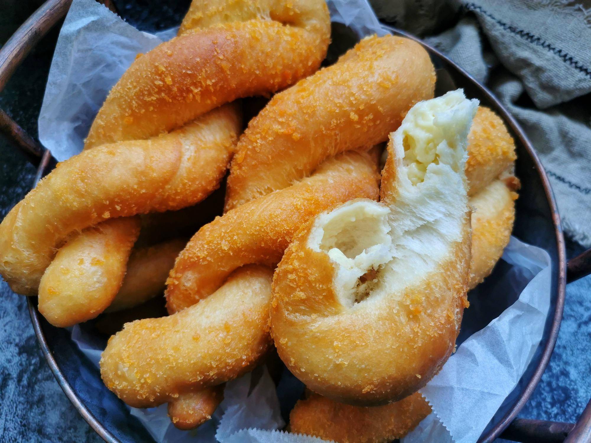 5元一根的酸奶大麻花做法原来这么简单外酥里软凉了也不硬