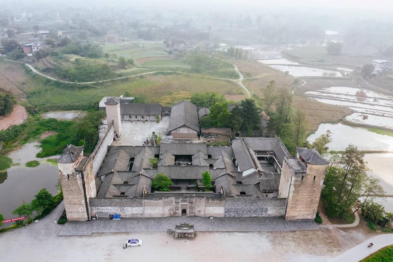 屈氏庄园,西南地区的神奇古堡