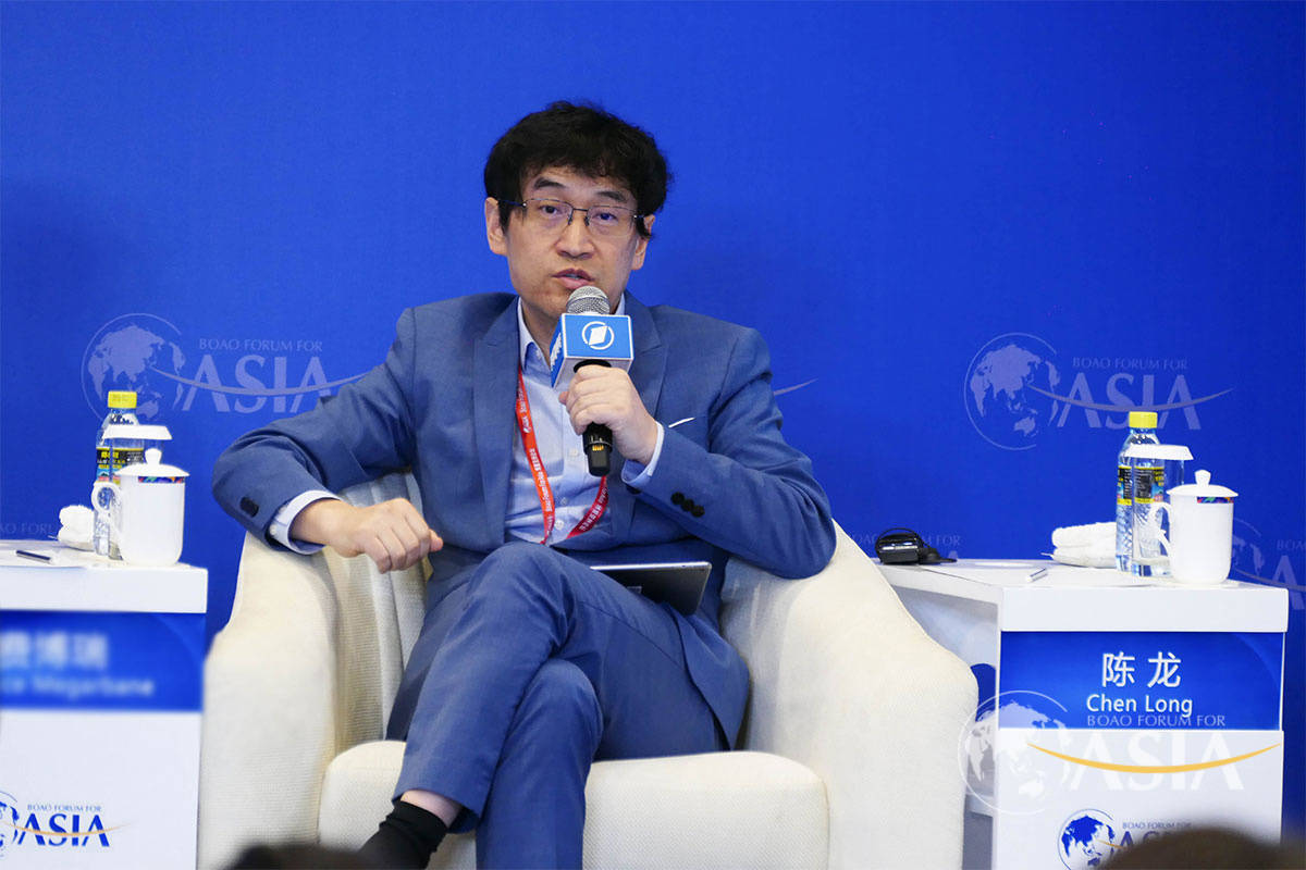 罗汉堂秘书长,湖畔大学教授陈龙(图源:博鳌亚洲论坛)其实我跟迈克尔