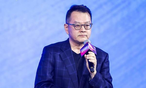 申元庆"在第一阶段,1999年世纪互联在北京建设b28数据中心,成功地将