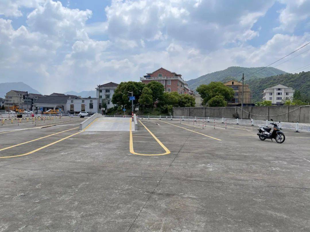 直击摩托车驾考现场邀您见证骑士的诞生直播预告