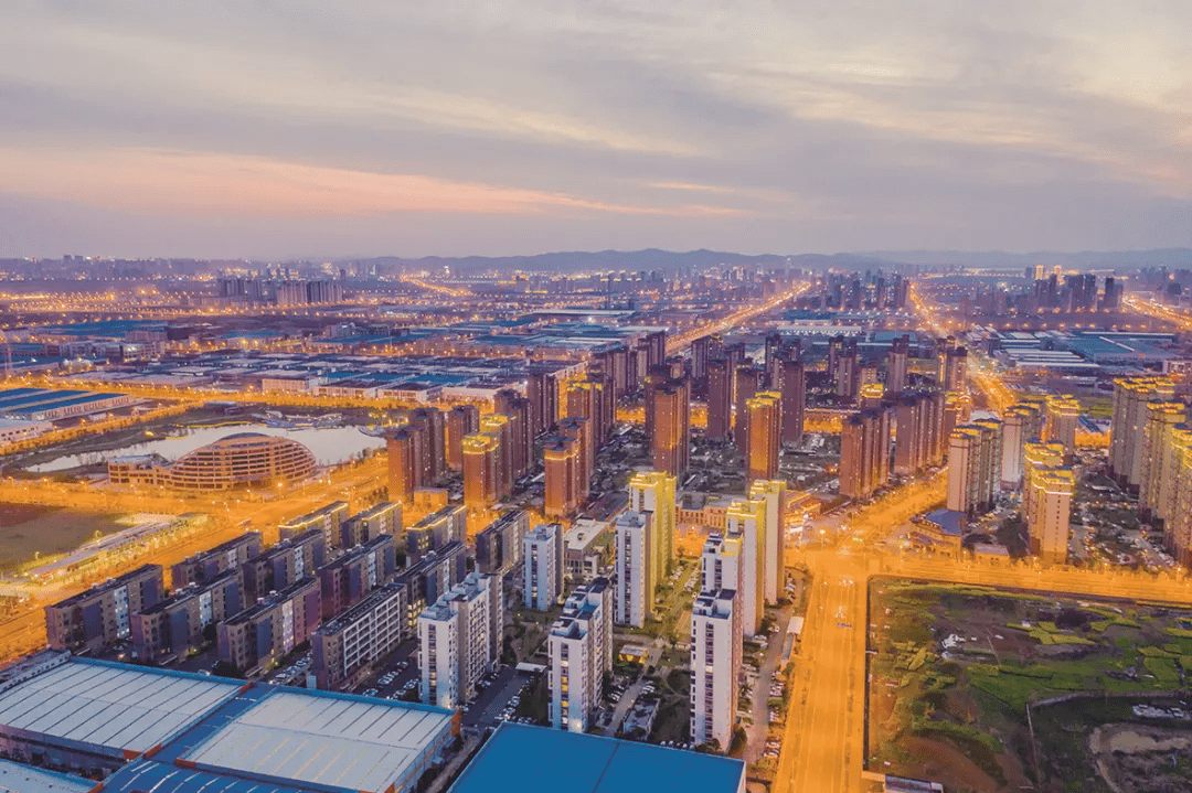 中新苏滁高新区更是处于是合肥都市圈和南京都市圈的交汇区域,双圈