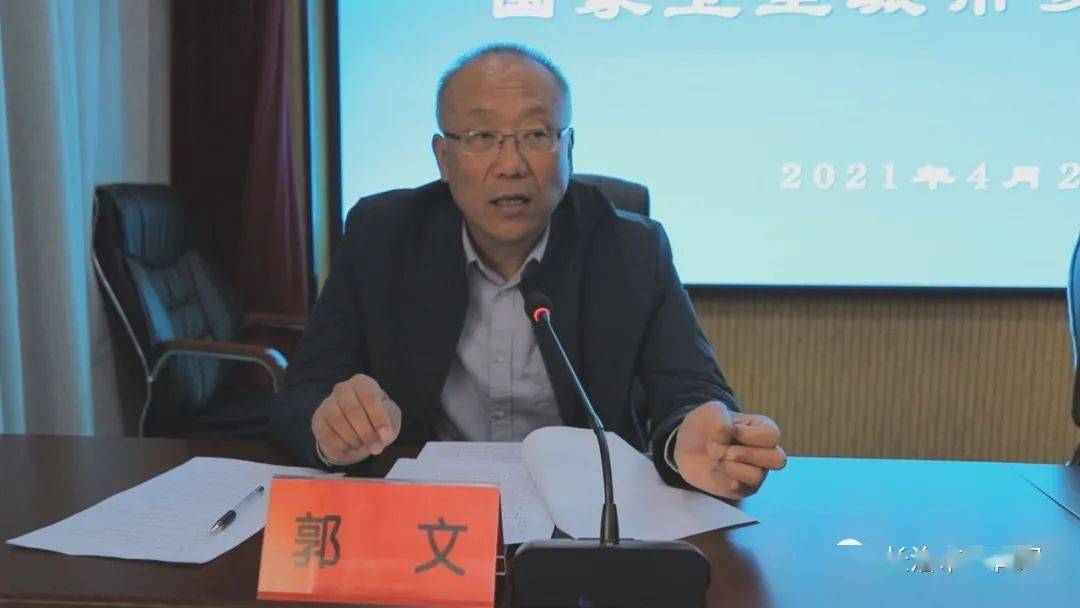 我市教育系统召开国家卫生城市复审工作会议_牛玉书