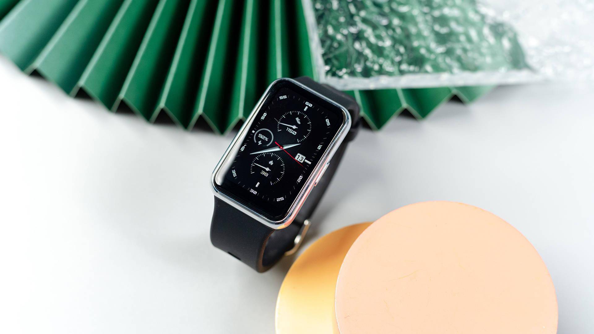 huawei watch fit图赏:轻薄有型 精致优雅