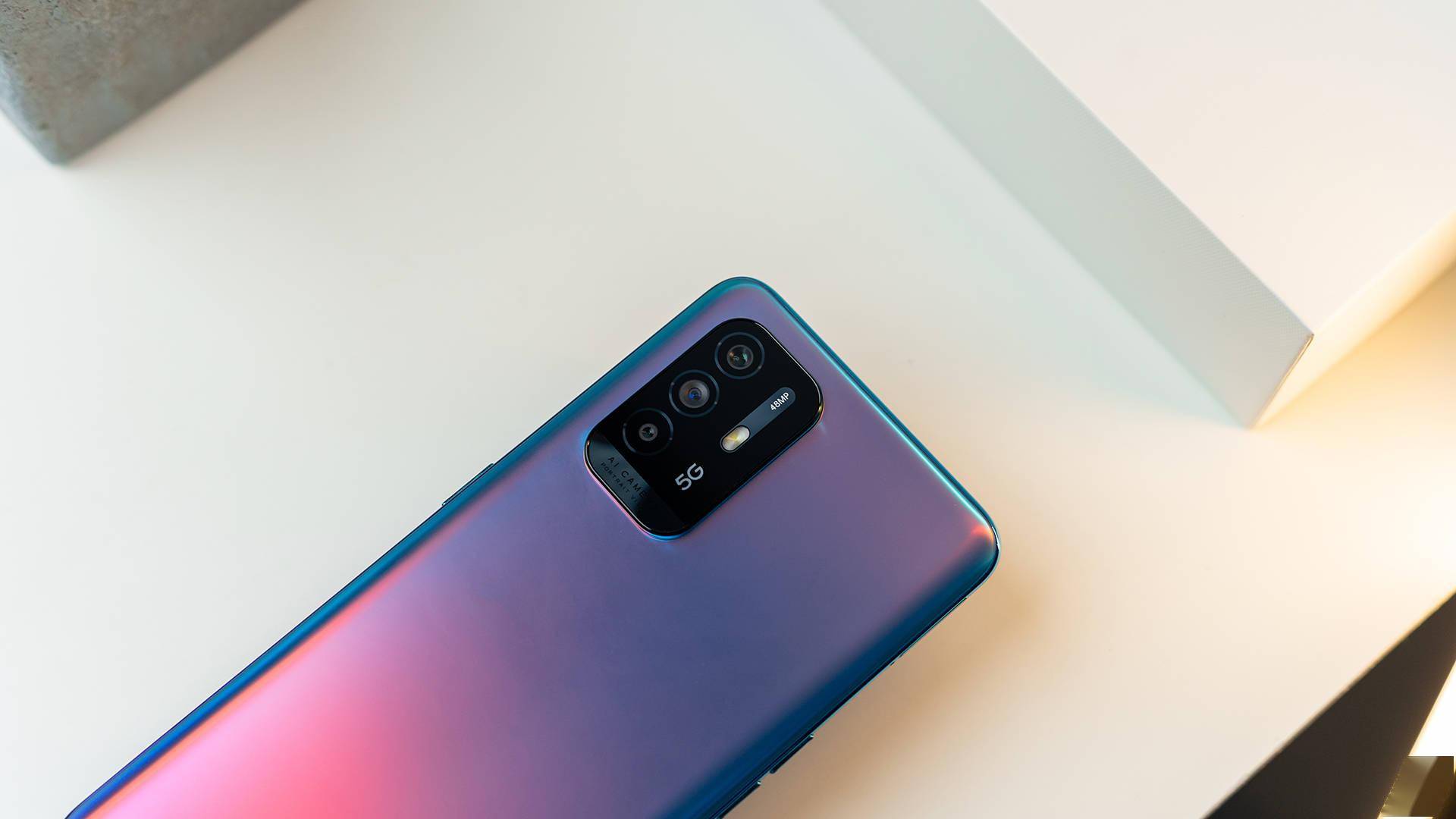 轻薄幻彩畅快体验oppoa95图赏