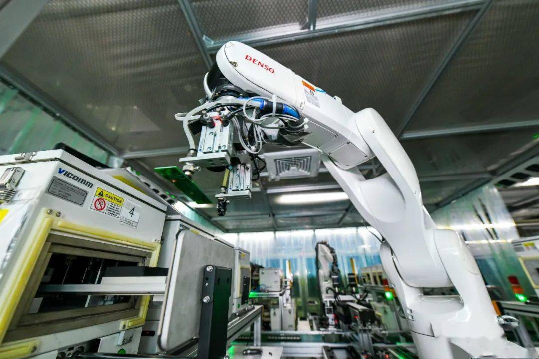 苏州日报头版关注500亿级智造业蓄势起航