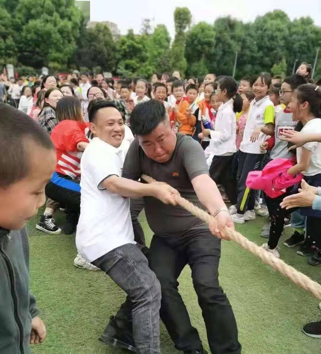 少年心向党 百年正辉煌