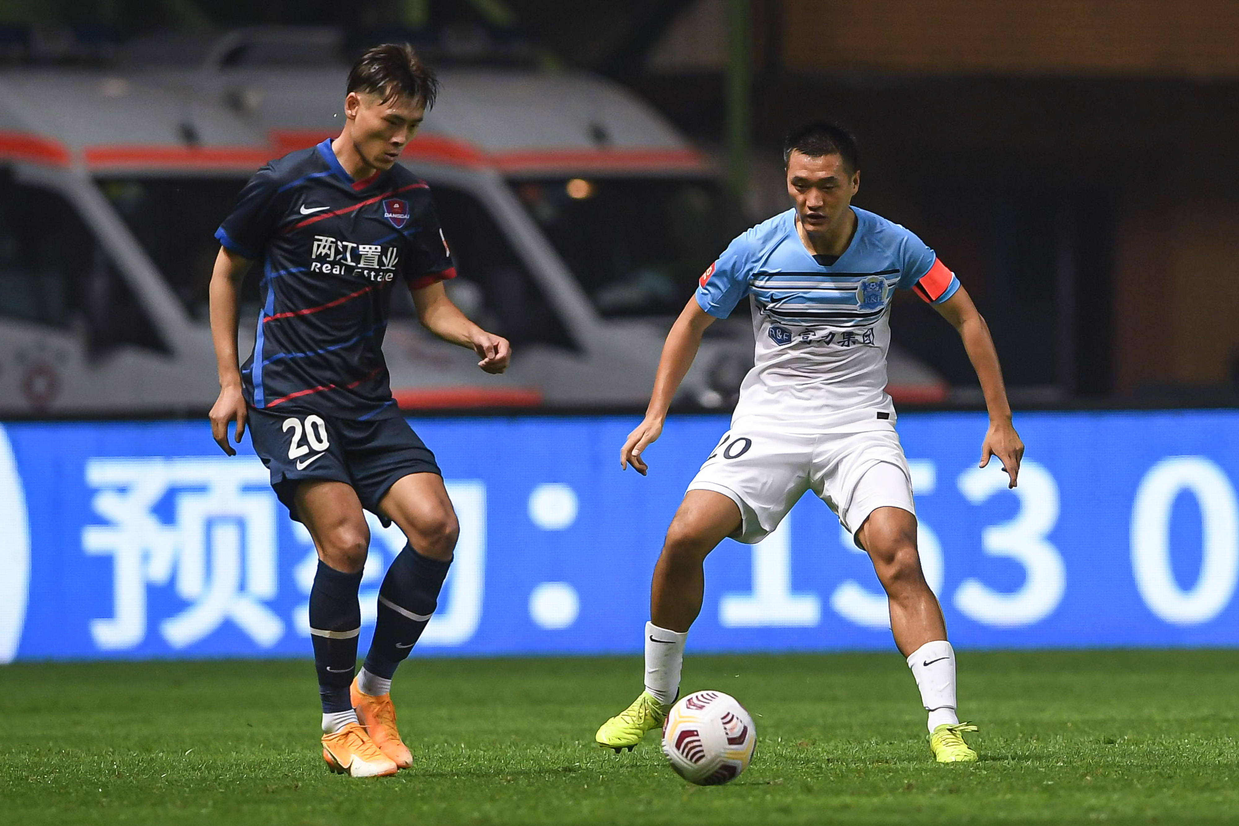 足球中超广州城胜重庆两江竞技