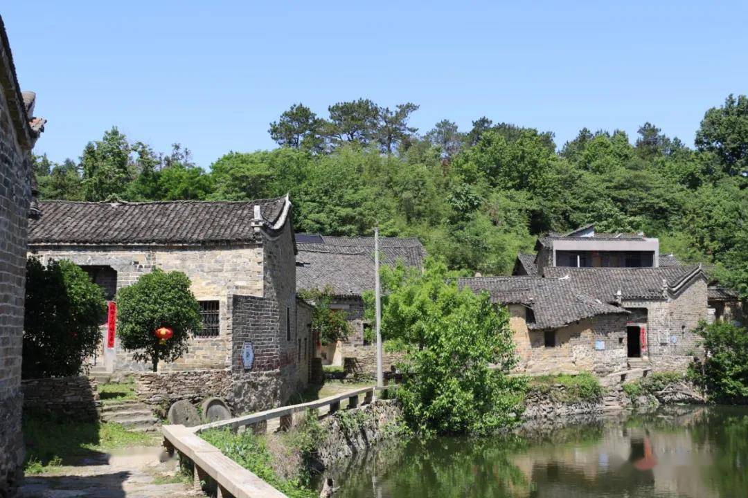 麻城市东湾村古村落图片