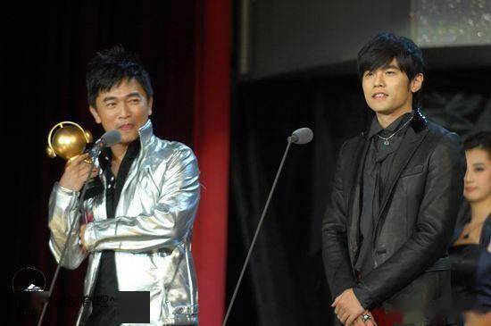 综艺天王称福原爱劈腿就该分回想一年前他曾对罗志祥百般维护