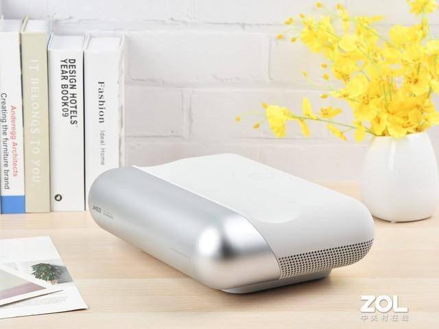 坚果智慧墙o1评测颠覆式创新激活投影新生态