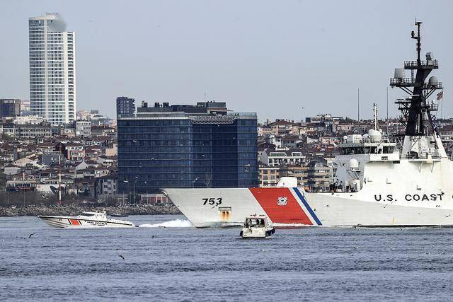 美国一艘海岸警卫队巡逻艇驶往黑海
