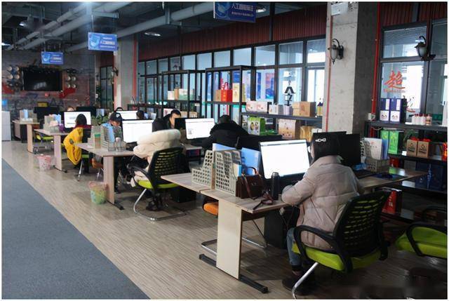 宜君县数据标注公司的环境,很像杭州的互联网创业公司一位负责招聘的