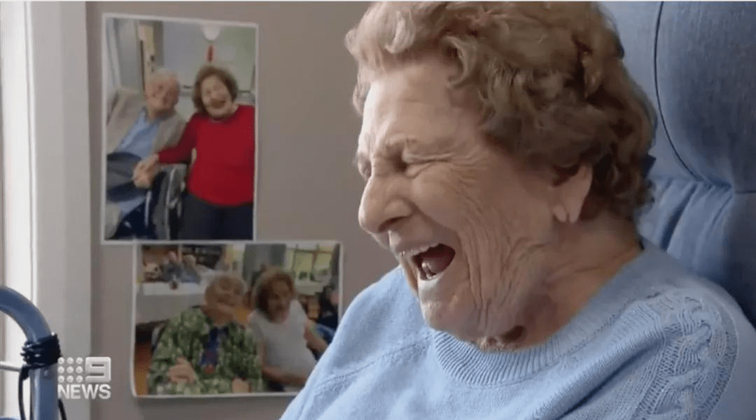 老奶奶marie hill 还亲密地形容另一半:但是他们的恋爱也是十分甜蜜