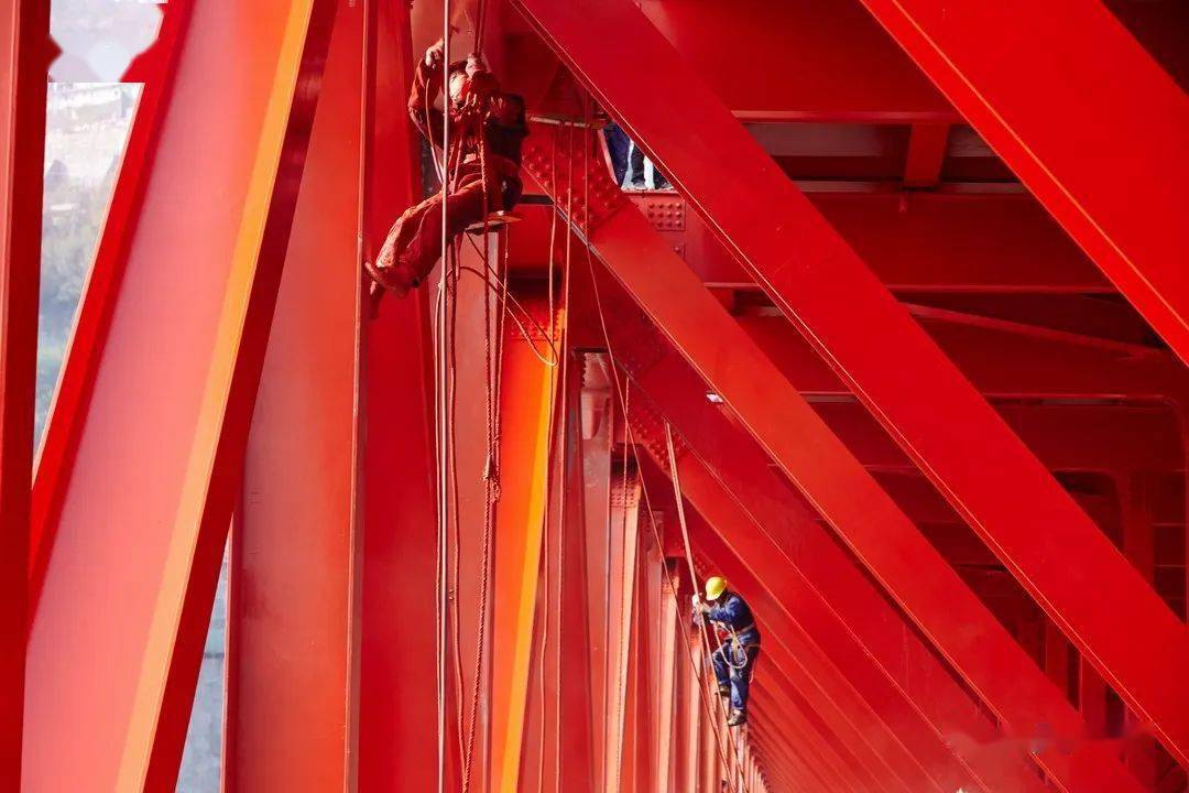致敬劳动者 陈建勇《大桥建造者》