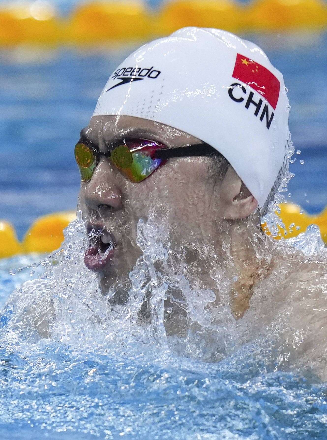 的2021年全国游泳冠军赛暨东京奥运会选拔赛男子100米蛙泳半决赛中