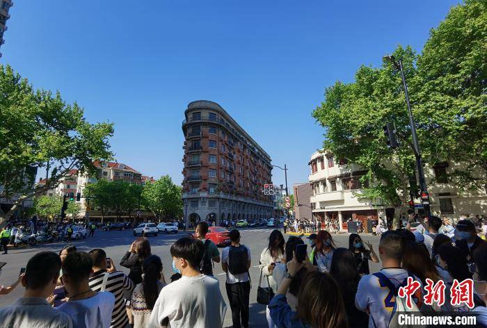 上海最新网红打卡地拍照 d15ea8c283b54b20af9b8e9543b733ff.jpeg