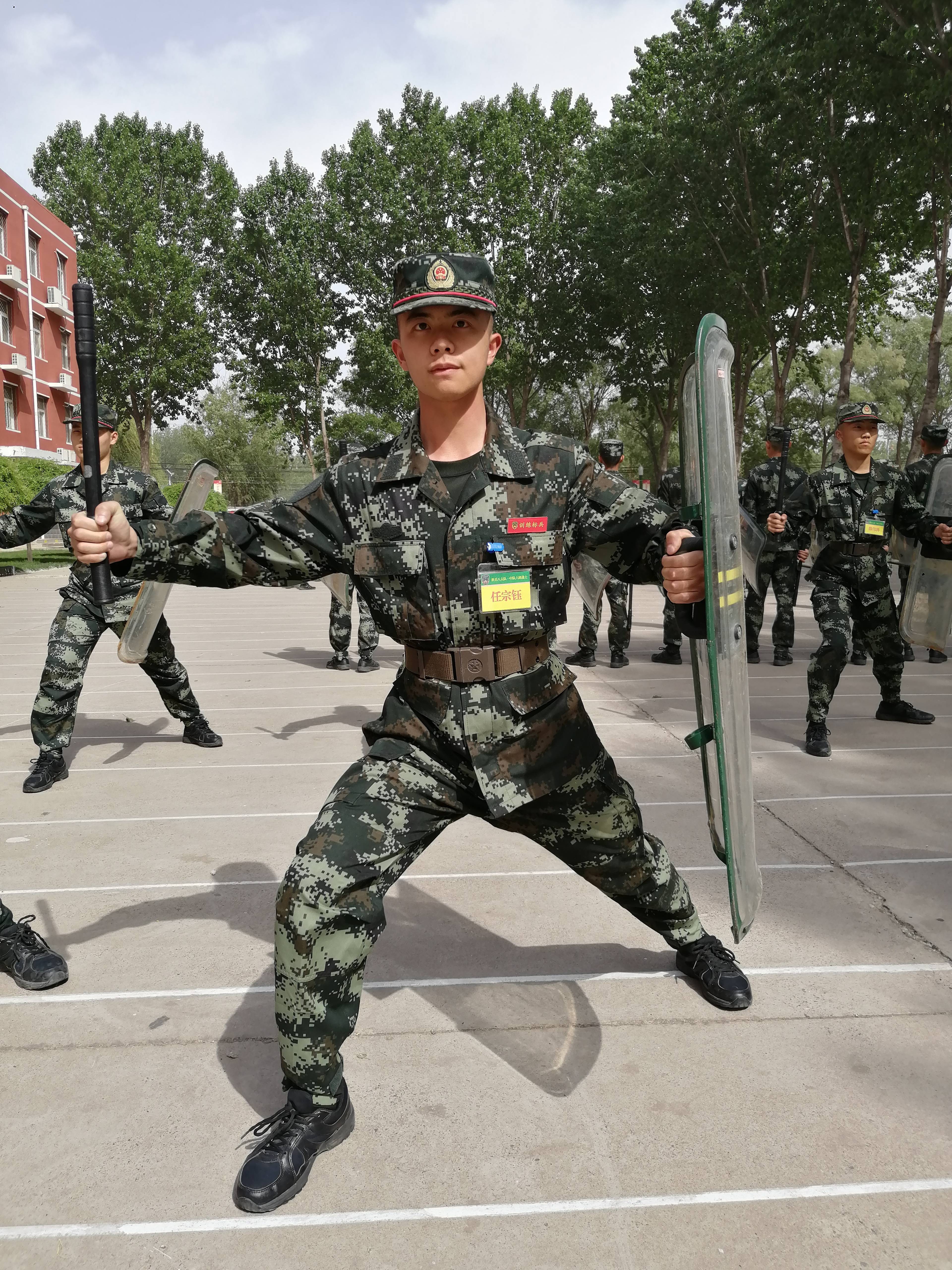 选择戎装的青年:踏上入伍的末班车,是"福气"_任宗钰