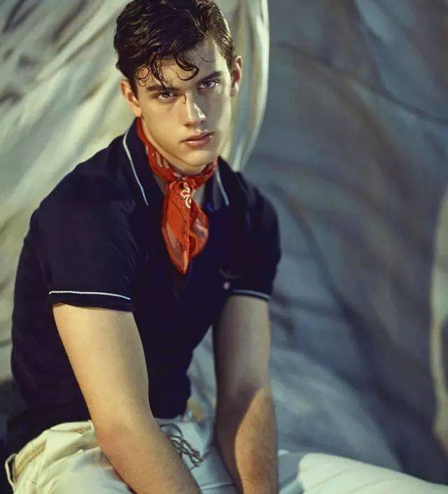 西班牙男模xavierserrano终于获得了行业肯定