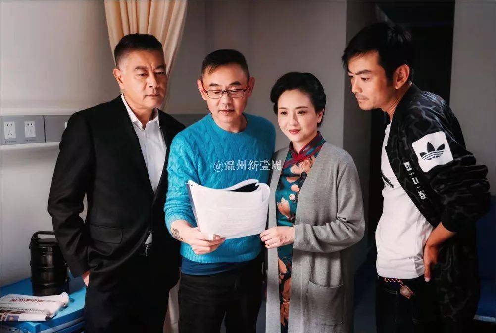 在导演之路上,苏舟累并快乐着,并享受这样的状态,他说再忙每天也会尽