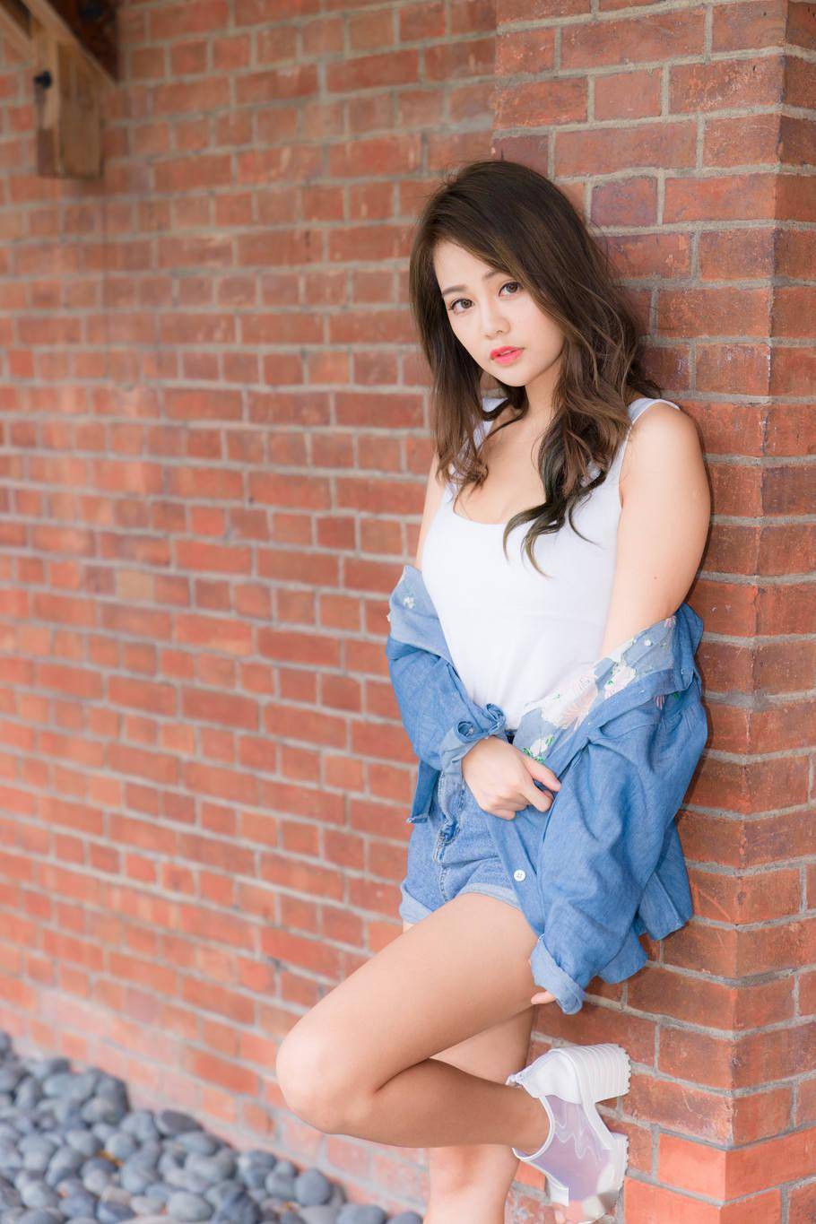 女朋友长得漂亮异性缘也很好是什么样的一种体验