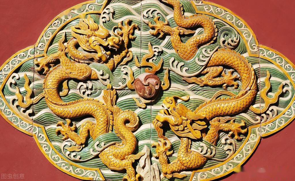 上联：单枪直入双龙洞；下联如何应对，方显豪气冲天？