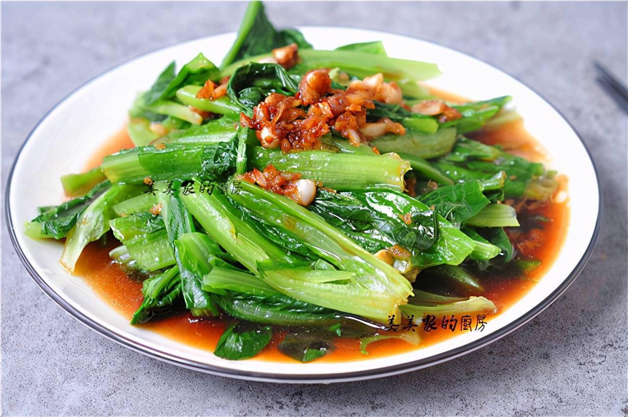 广东人炒青菜为什么那么好吃2味料缺不了颜色翠绿不出水