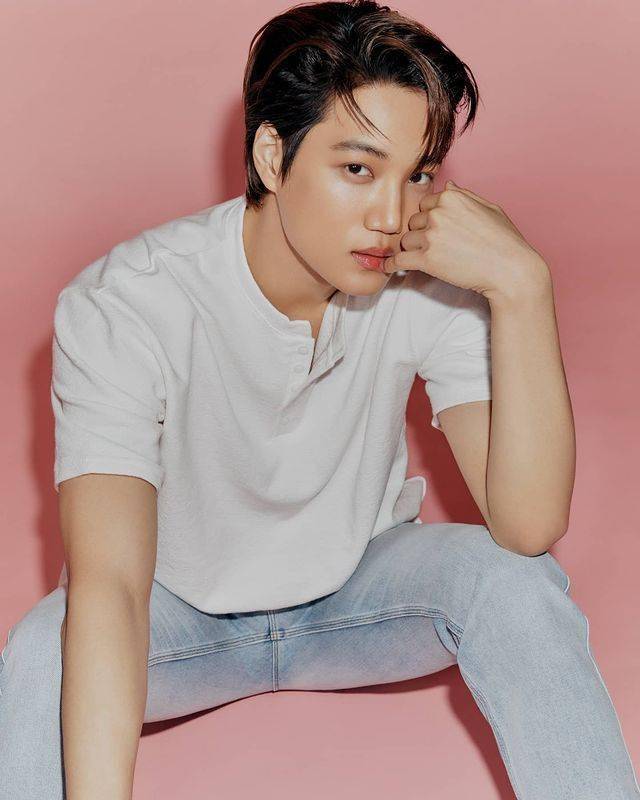 bobbibrown公开金钟仁最新画报,熊熊最爱的唇膏!