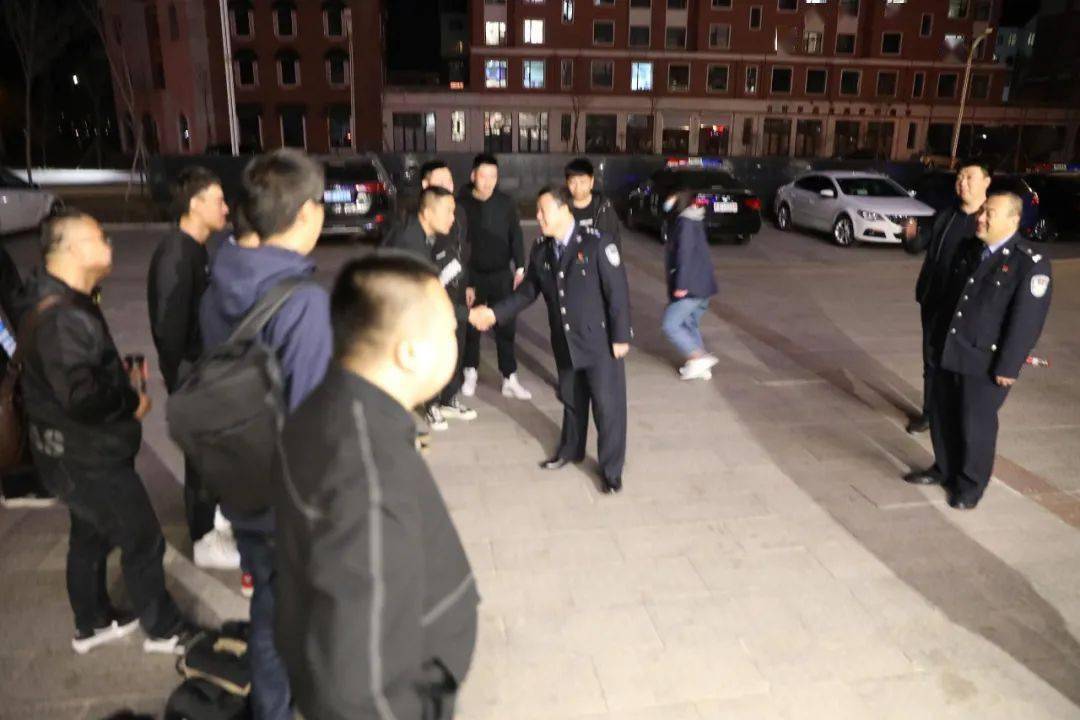 高度重视雷霆出击阿荣旗公安局一举破获4起电信诈骗案