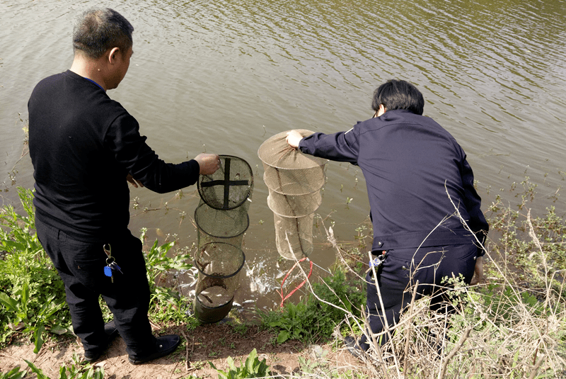 遭起非法捕鱼钓鱼