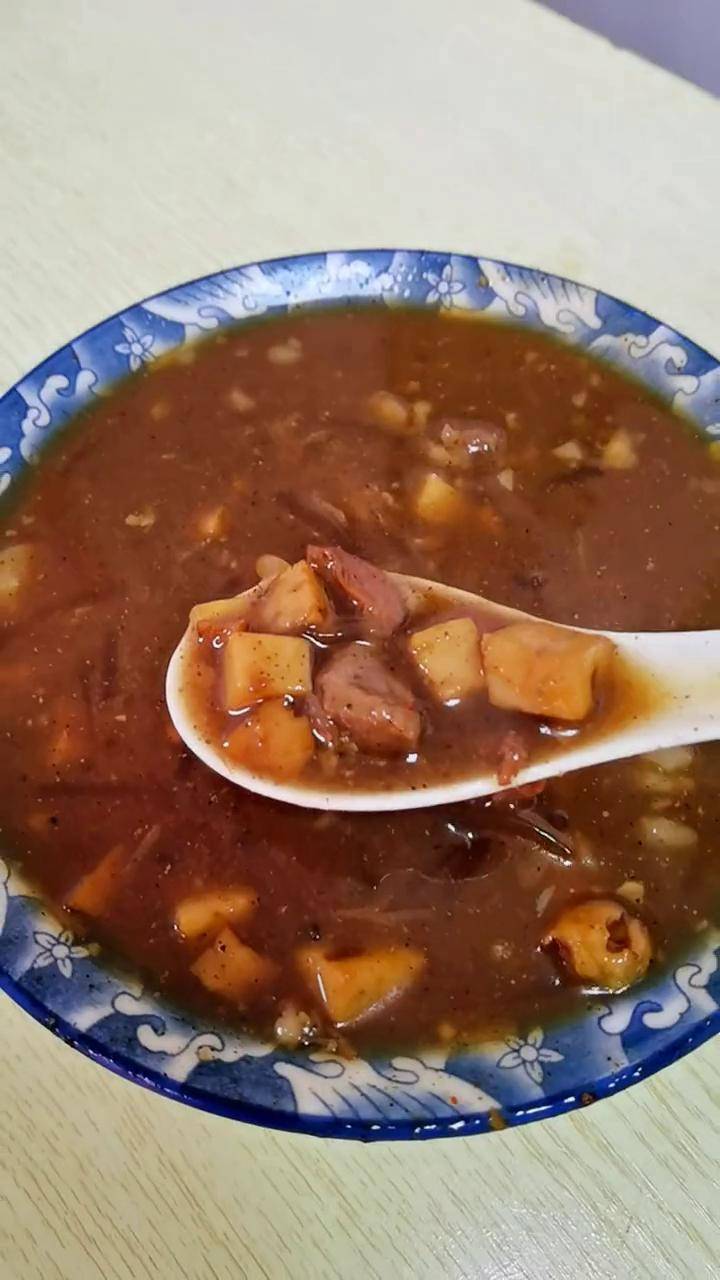 许昌排名第一的老白胡辣汤,一碗才卖6块钱!#郑州美食 #探店达人 #许昌