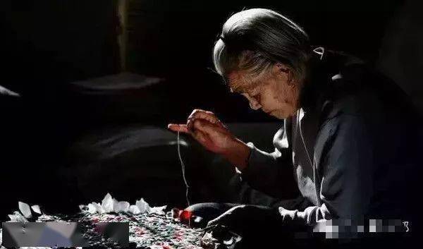 感恩母亲节你养我长大我陪你变老