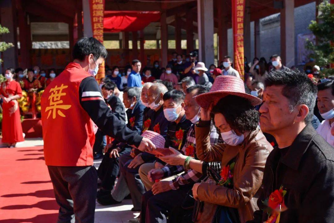 霸气航拍陆河县螺溪镇叶氏经兴祠重光庆典现场锣鼓喧天热闹非凡